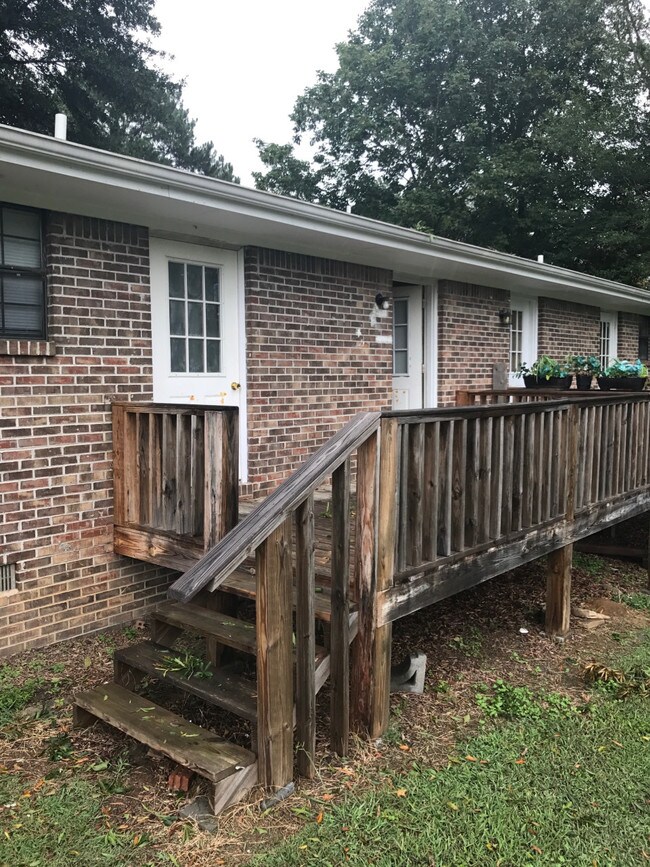 Building Photo - Willow Run Apartments