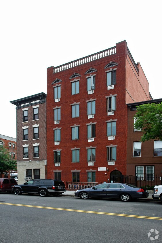 Foto principal - 557 6th Ave