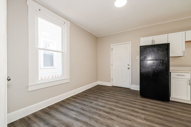 Foto del edificio - 4833 Greenwood Terrace