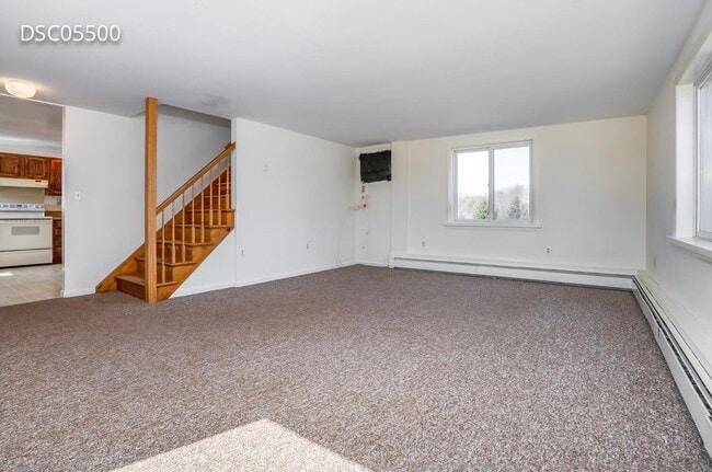 Building Photo - 56 Pond Ln