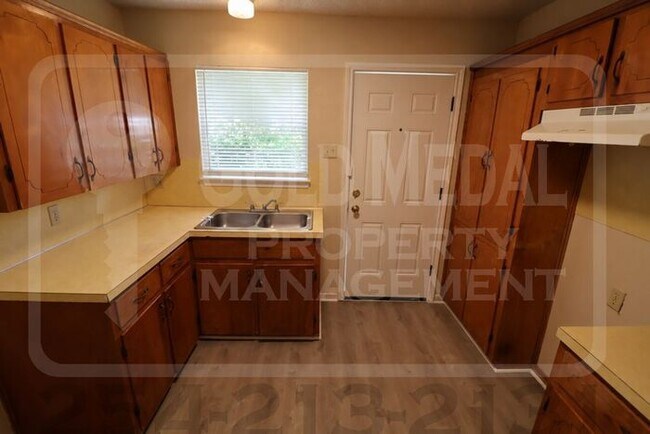 Foto del edificio - 1706 Cole St