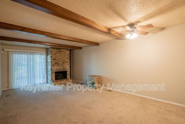 Foto del edificio - 6119 S Troost Ave