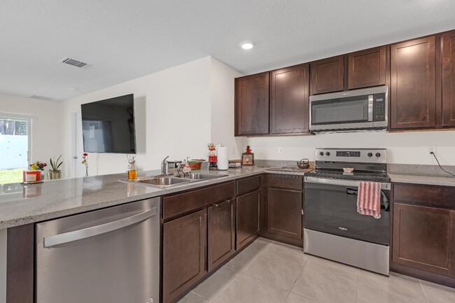 Building Photo - 36628 Spanish Rose Dr