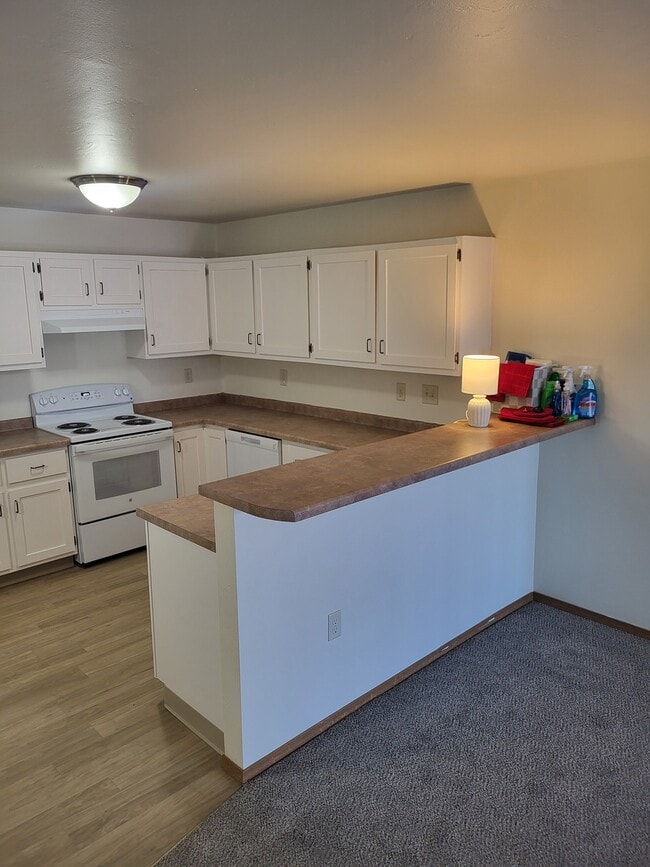 Building Photo - Foxwood Crossing