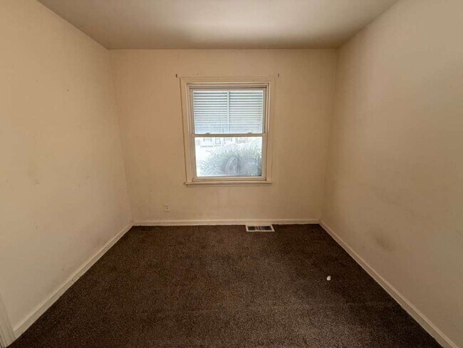 Foto del edificio - 3-BED, 1 BATH BEAUTIFUL SINGLE- FAMILY HOME IN MAPLE HEIGHTS!