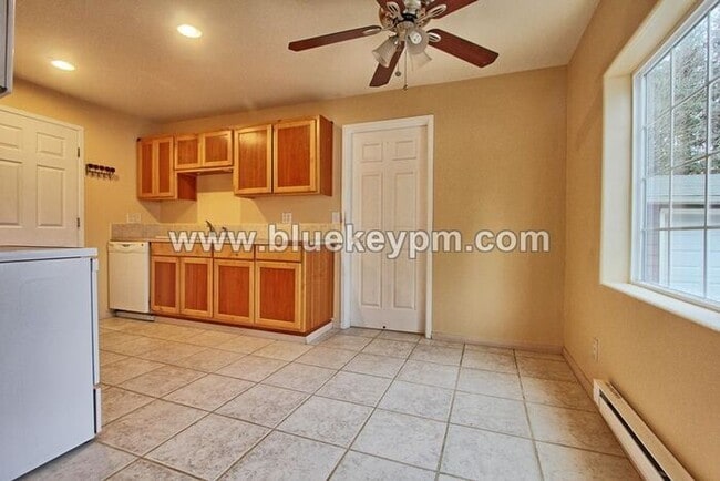 Foto del edificio - 2 Bed, 2 Bath Home with a Large Yard Near Glenfair Park