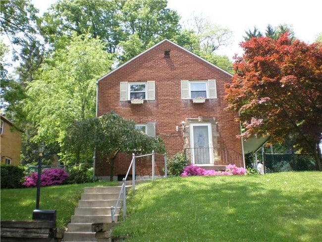 3 bed/ 1 Bath Single Family in Penn HIlls, PA - 3 bed/ 1 Bath Single Family in Penn HIlls, PA House
