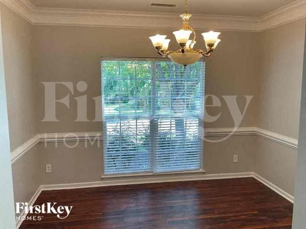 Foto del edificio - 10218 Little Whiteoak Rd