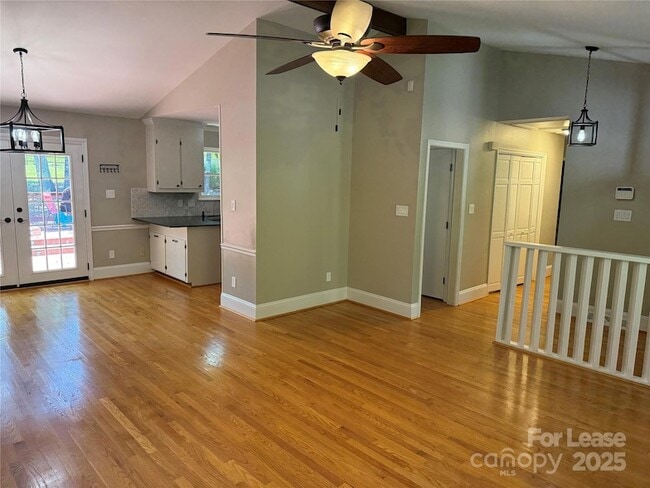 Foto del edificio - 9619 Barkridge Rd