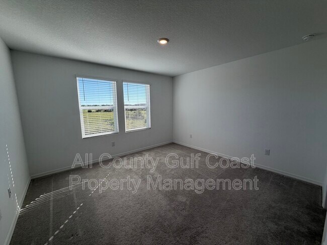 Foto del edificio - 11930 Glenside Ter