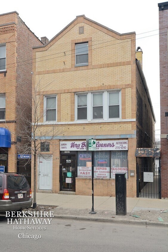 Primary Photo - 919 N Ashland