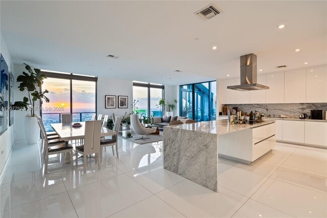 Foto del edificio - 88 SW 7th St