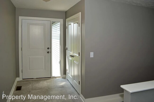 Building Photo - 5 br, 3 bath House - 9832 S. 79th St
