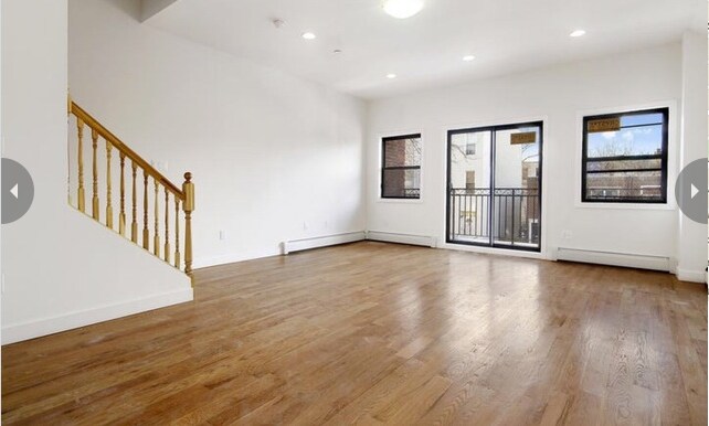 Building Photo - 976 Madison Street
