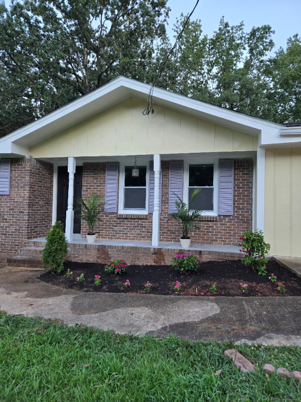 Photo - 4462 Bryant Dr SW