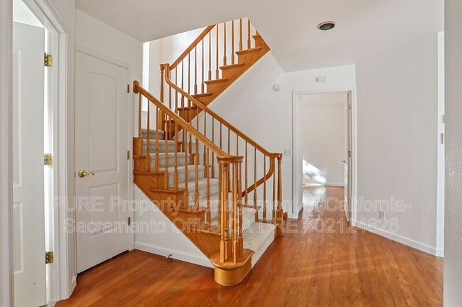 Building Photo - 2891 Merriam Ln