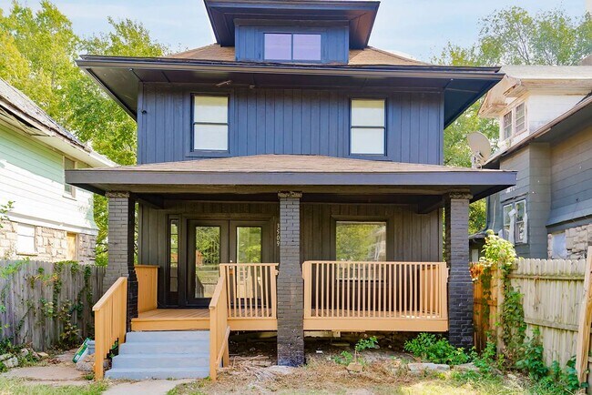 Foto del edificio - Charming 5-Bedroom Home in Kansas City wit...