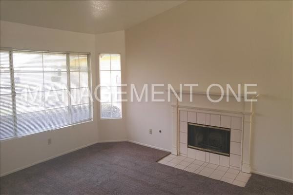 Building Photo - 2465 Spectacular Bid St