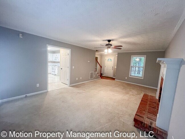 Building Photo - 861 Windward Rd