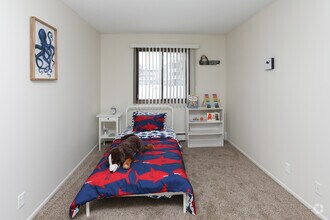 2BR, 1.5BA - 990 SF - Stone Grove Apartments