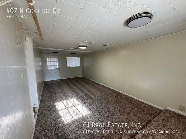 Building Photo - 407 N Cochise Dr