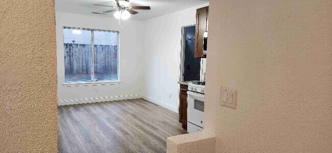 Foto del edificio - 838 Chase Ct