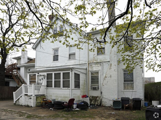 Foto del edificio - 605 1st Ave