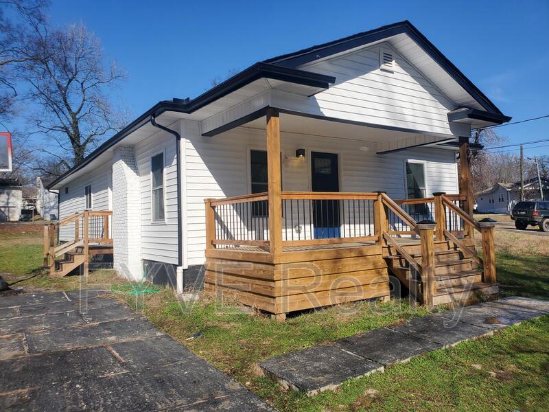 Primary Photo - 309 Dickson St