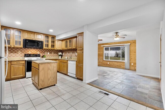 Foto del edificio - 12508 Saber Ln