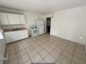 Building Photo - 1100 NW 7th St
