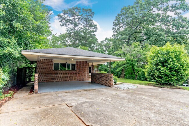 Foto del edificio - 3105 Pelzer Ave