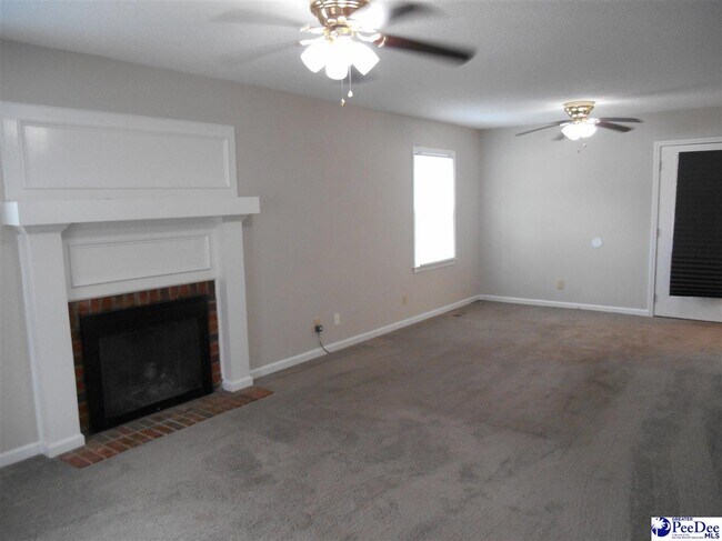 Foto del edificio - 2379 Chadwick Dr