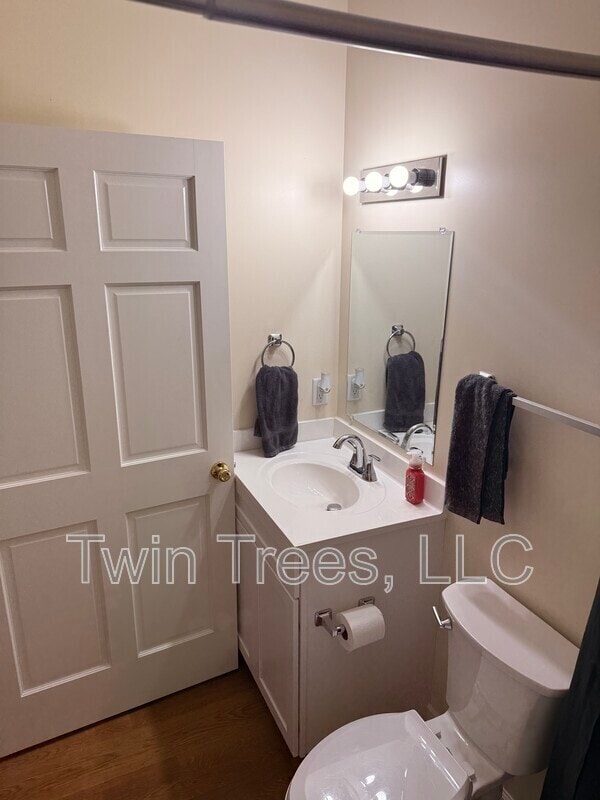 Foto del edificio - 5942 Lonas St