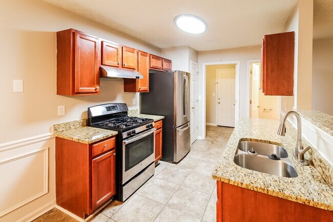 Foto del edificio - 581 Shadow Valley Ct