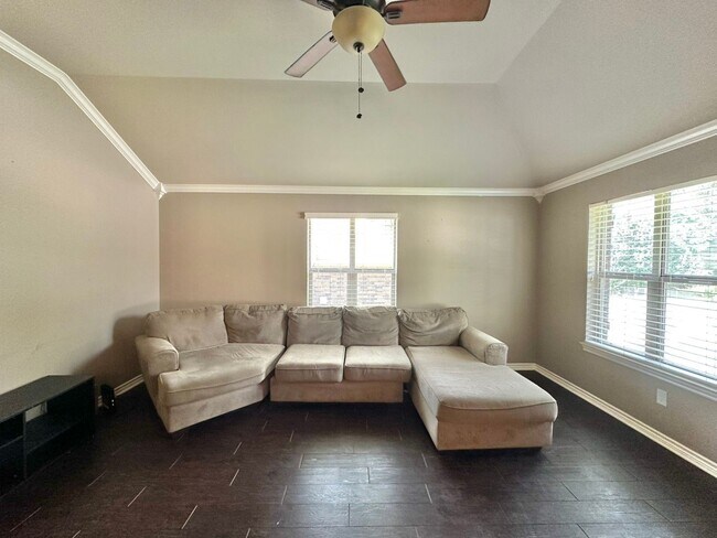 Foto del edificio - Coming Soon! 3 Bedroom 2 Bath in Tyler!