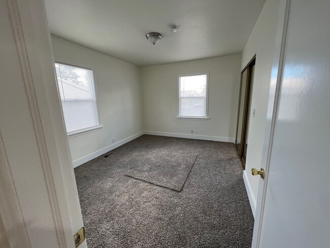 Building Photo - 3 Bedroom Home in Tooele