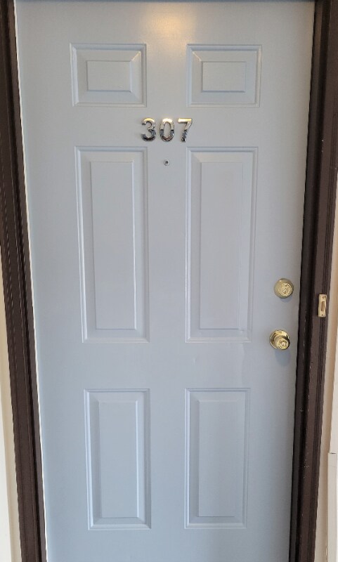 Foto del edificio - 7640 Cherryvale N Blvd