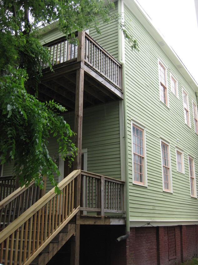 Primary Photo - DOWNTOWN/SCAD-NEAR FORSYTH PARK