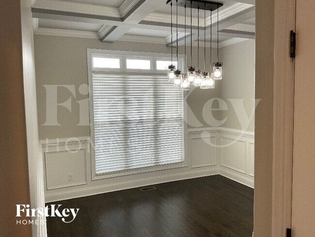 Building Photo - 2221 Ellington Gait Dr