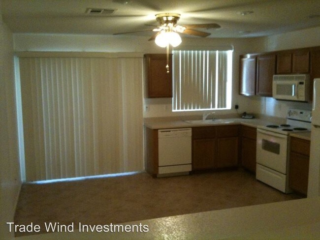 Foto del edificio - 7848 Wavering Pine Dr