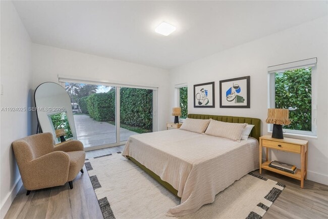 Foto del edificio - 801 NE 76th St