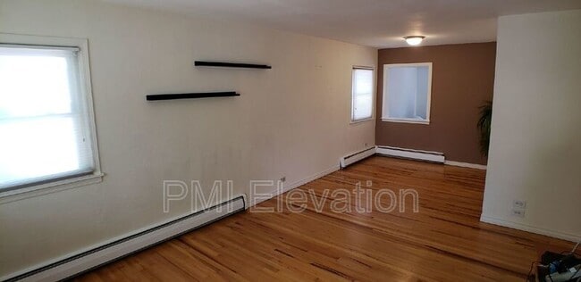 Foto del edificio - 4690 S Grant St