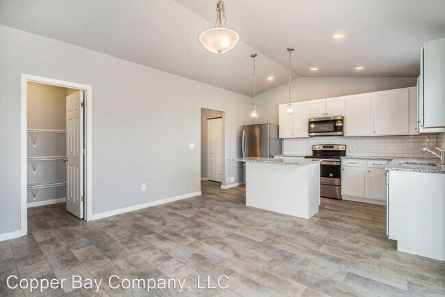 Building Photo - 3 br, 2 bath House - 3563 E Daryls Way