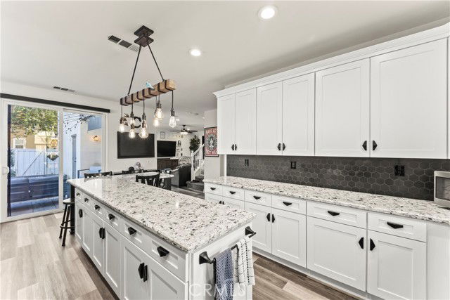 Foto del edificio - 29 Sandy Pond Rd