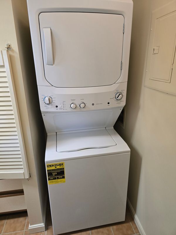 Foto principal - 800 Thomas Ct