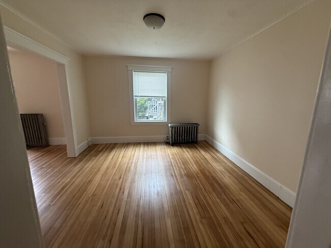 Foto del edificio - 38 Chickering St