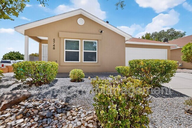 Foto del edificio - 5748 Pinon Flats Rd NW