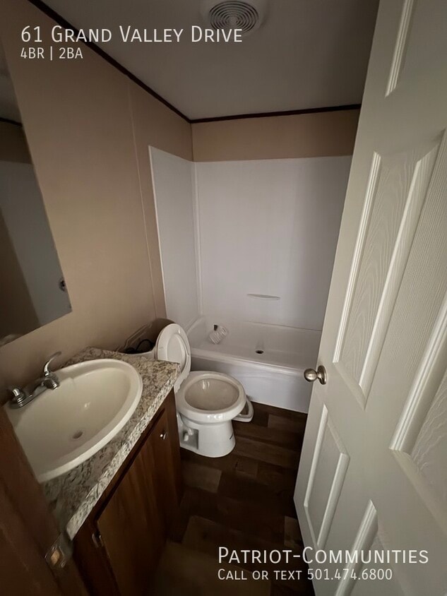 Foto del edificio - 61 Grand Valley Dr