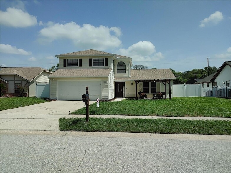 Primary Photo - 1668 Spicewood Ln