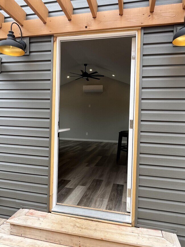 Foto del edificio - 8010 Sunset Heights Dr